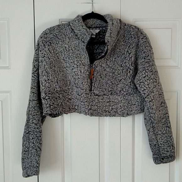 Time and Tru Sweaters - Time and Tru cropped sweater